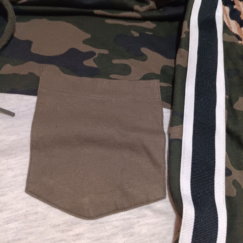 American Rag Camo Hooded T Shirt Mens Size 2XL With Pocket Gray With Drawstring - Picture 5 of 5